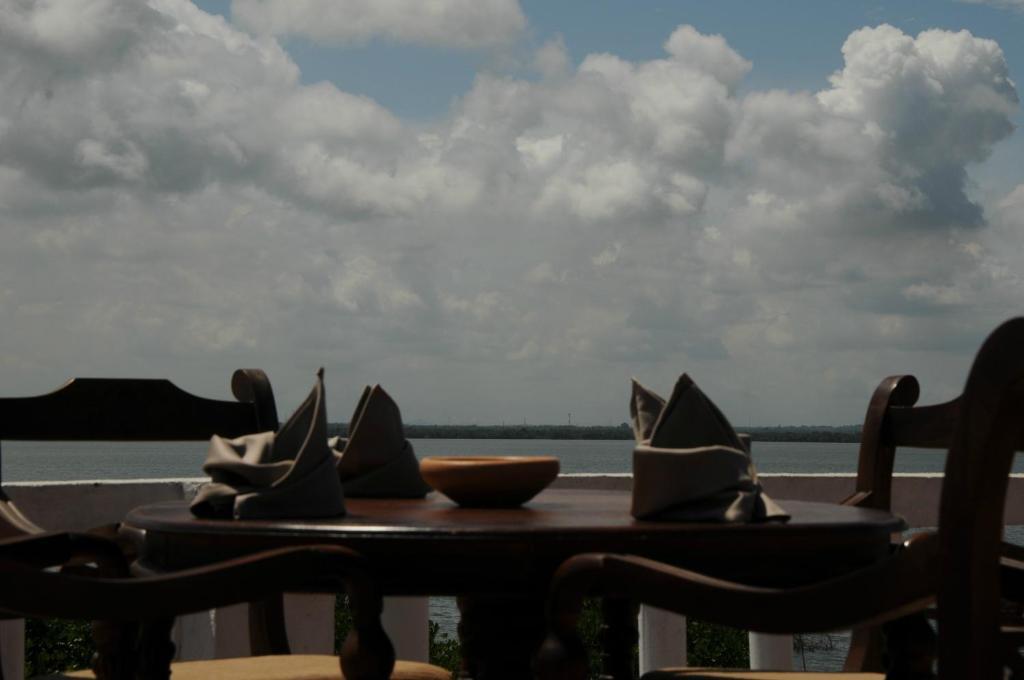 Hotel Lagoon Paradise เนกอมโบ ภายนอก รูปภาพ