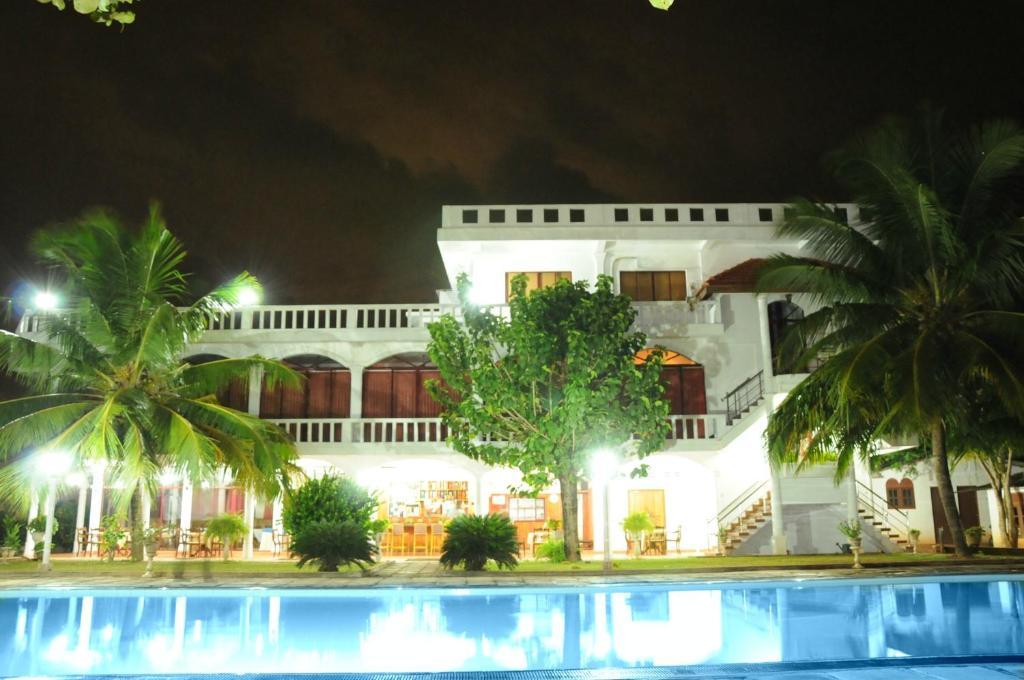 Hotel Lagoon Paradise เนกอมโบ ภายนอก รูปภาพ