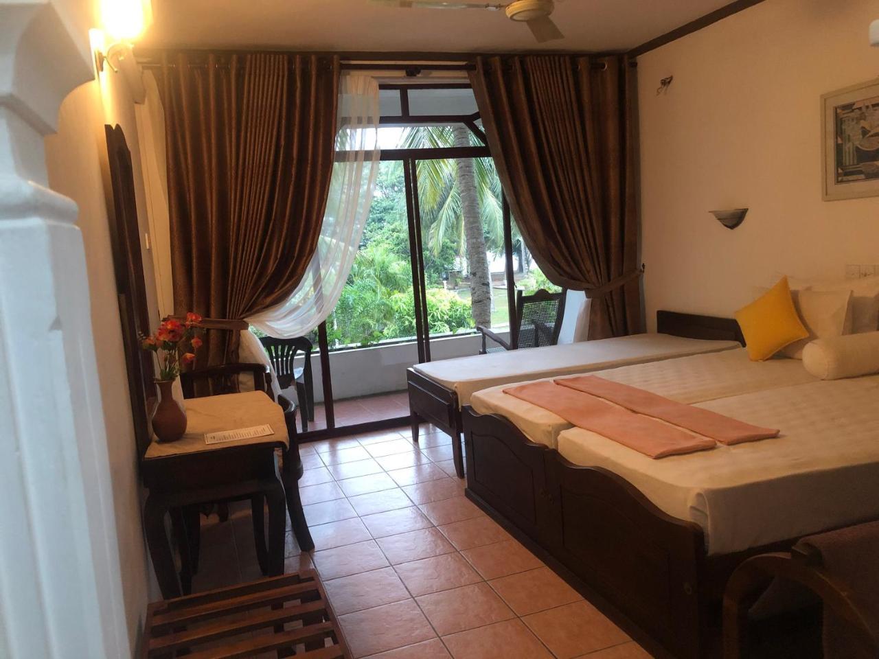 Hotel Lagoon Paradise เนกอมโบ ภายนอก รูปภาพ